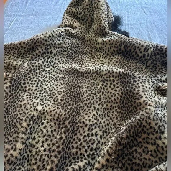 Fur Coat Jacket Hip Length Hooded Lined Cheetah Print - Picture 9 of 13
